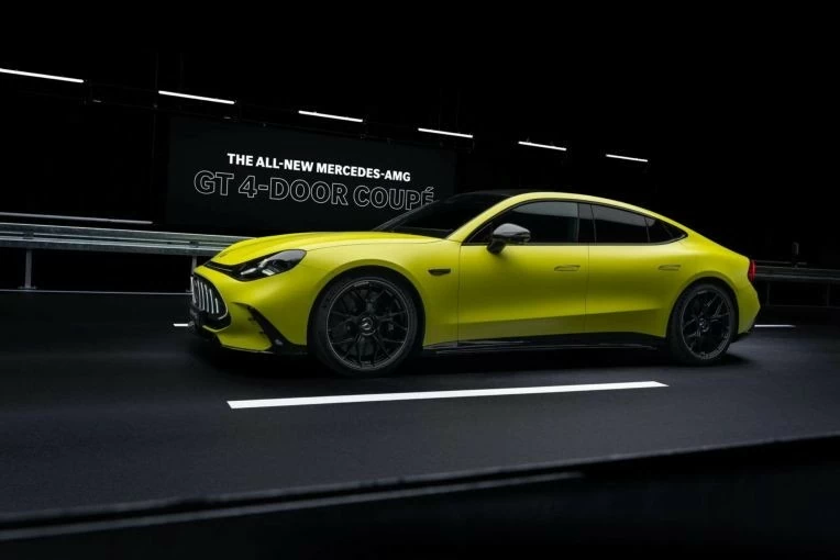 Cận cảnh Mercedes-AMG GT Coupe 4 cửa thế hệ mới vừa trình làng