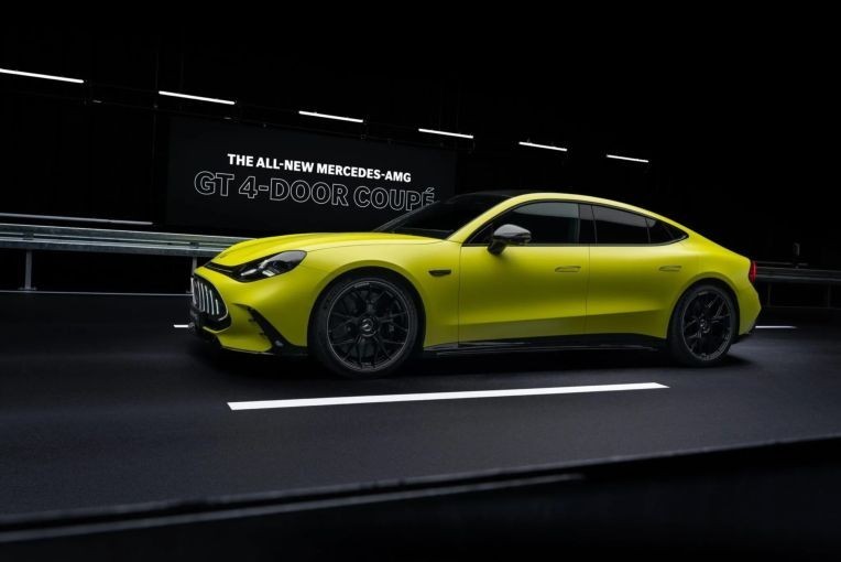 Cận cảnh Mercedes-AMG GT Coupe 4 cửa thế hệ mới vừa ra mắt