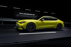 Cận cảnh Mercedes-AMG GT Coupe 4 cửa thế hệ mới vừa ra mắt