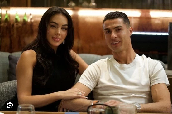 Sau ánh đèn sân cỏ: WAG làm gì khi đến World Cup? Sau ánh đèn sân cỏ: WAG làm gì khi đến World Cup?