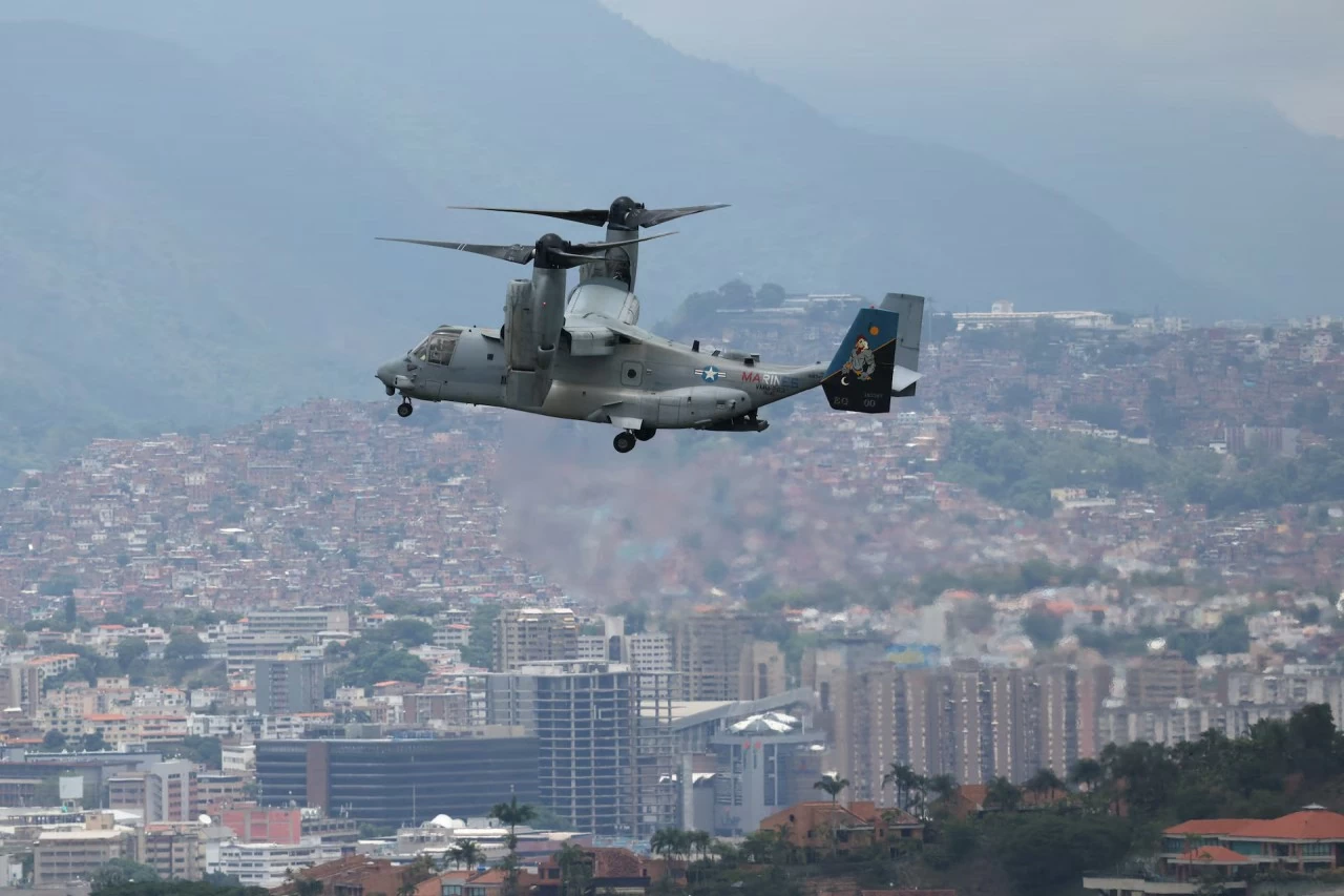 Mỹ tiến hành tập trận quân sự trên bầu trời thủ đô Venezuela