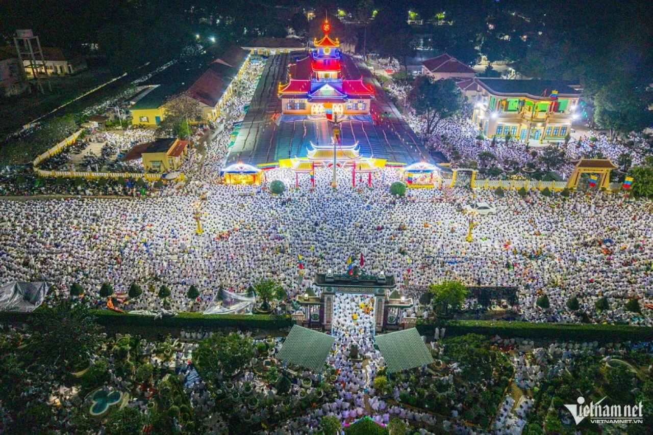 Đại lễ Hội Yến Diêu Trì Cung được cử hành tại Báo Ân Từ, Tòa Thánh Tây Ninh. (Ảnh: Nguyễn Huế)