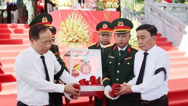 Thường trực Ban Bí thư dự Lễ truy điệu, an táng hài cốt liệt sĩ tại tỉnh Hà Tĩnh