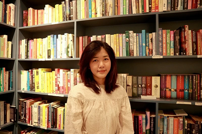 : Chị Hana, người sáng lập The Bookshelf Hanoi.