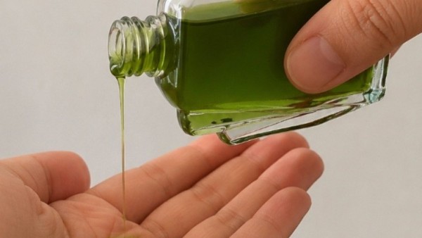 Sử dụng dầu gió thế nào để không gây hại?