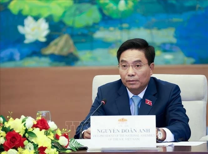 Phó Chủ tịch Quốc hội Nguyễn Doãn Anh khẳng định, Việt Nam luôn coi Hoa Kỳ là đối tác có tầm quan trọng chiến lược hàng đầu, đồng thời đề nghị hai nước tiếp tục thúc đẩy hợp tác thực chất, đi vào chiều sâu. (Nguồn: TTXVN) Phó Chủ tịch Quốc hội Nguyễn Doãn Anh khẳng định, Việt Nam luôn coi Hoa Kỳ là đối tác có tầm quan trọng chiến lược hàng đầu, đồng thời đề nghị hai nước tiếp tục thúc đẩy hợp tác thực chất, đi vào chiều sâu. (Nguồn: TTXVN)