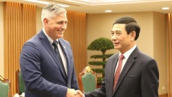 Phó Thủ tướng, Bộ trưởng Quốc phòng Phan Văn Giang tiếp đoàn nghị sĩ Hoa Kỳ, nhấn mạnh chính sách quốc phòng 'bốn không'