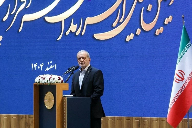 Iran: Dọa phản đòn Mỹ, Tổng thống kêu gọi cải tổ quốc phòng, một quốc gia Đông Nam Á bày tỏ đoàn kết với Tehran