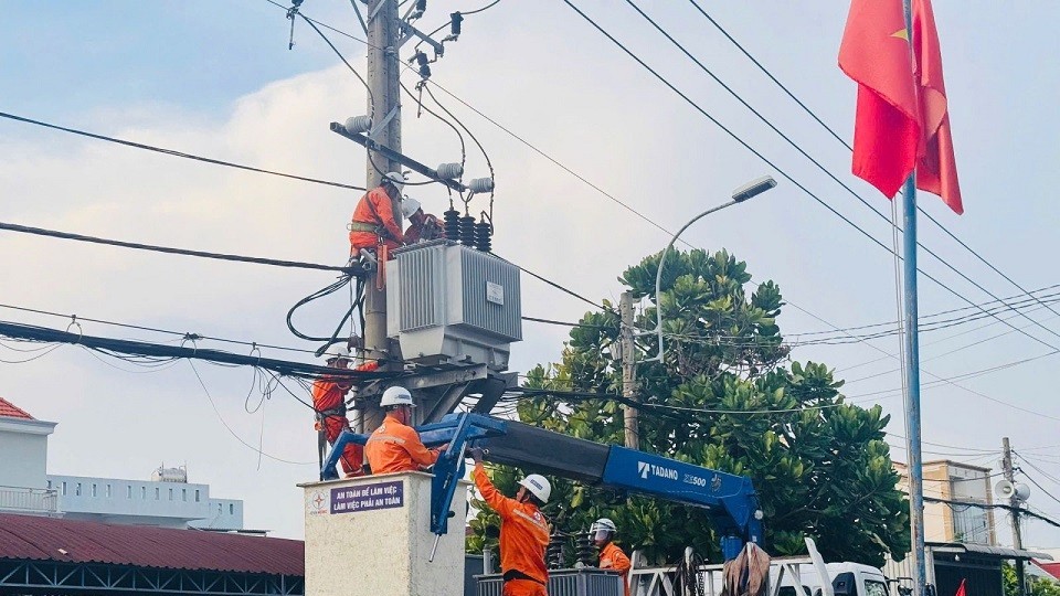 EVN triển khai giải pháp đồng bộ trong giai đoạn nắng nóng gay gắt