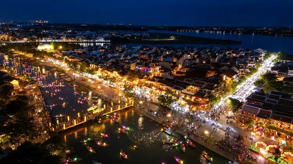 Định hướng nghiên cứu mới cho bảo tồn đô thị cổ Hội An Định hướng nghiên cứu mới cho công tác bảo tồn đô thị cổ Hội An