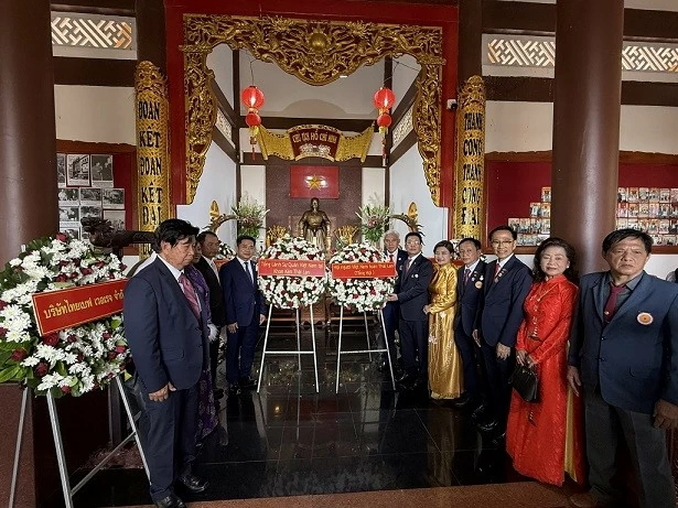Bác Hồ trong đời sống tinh thần của người Việt tại Thái Lan- Ảnh 1.