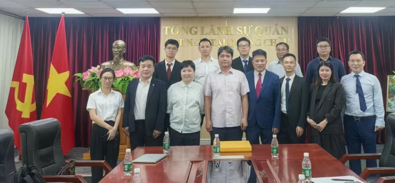Tổng Lãnh sự Việt Nam tại Quảng Châu làm việc với các đối tác thành phố Dương Giang, tỉnh Quảng Đông (Trung Quốc) Tổng Lãnh sự Việt Nam tại Quảng Châu làm việc với các đối tác thành phố Dương Giang, tỉnh Quảng Đông (Trung Quốc)
