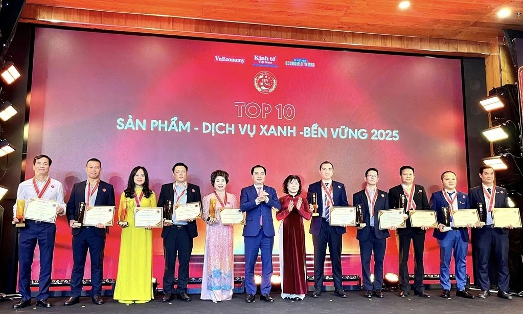 Gạo Hapro ST25 đạt TOP10 Sản phẩm - Dịch vụ xanh - bền vững 2025. Gạo Hapro ST25 đạt TOP10 Sản phẩm - Dịch vụ xanh - bền vững 2025.
