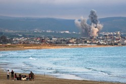 Thành phố di sản của Lebanon chìm trong khói lửa sau loạt không kích của Israel, Beirut triển khai nỗ lực ngoại giao
