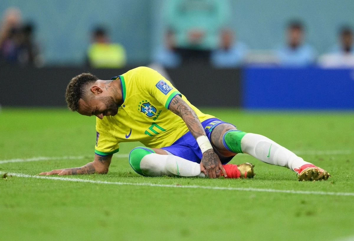 Neymar chấn thương: Cập nhật diễn biến mới nhất Neymar chấn thương: Cập nhật diễn biến mới nhất
