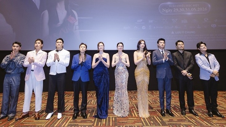 Bộ phim điện ảnh 'Ốc mượn hồn' ra mắt khán giả Hà Nội, thu hút đông đảo nghệ sĩ tham dự