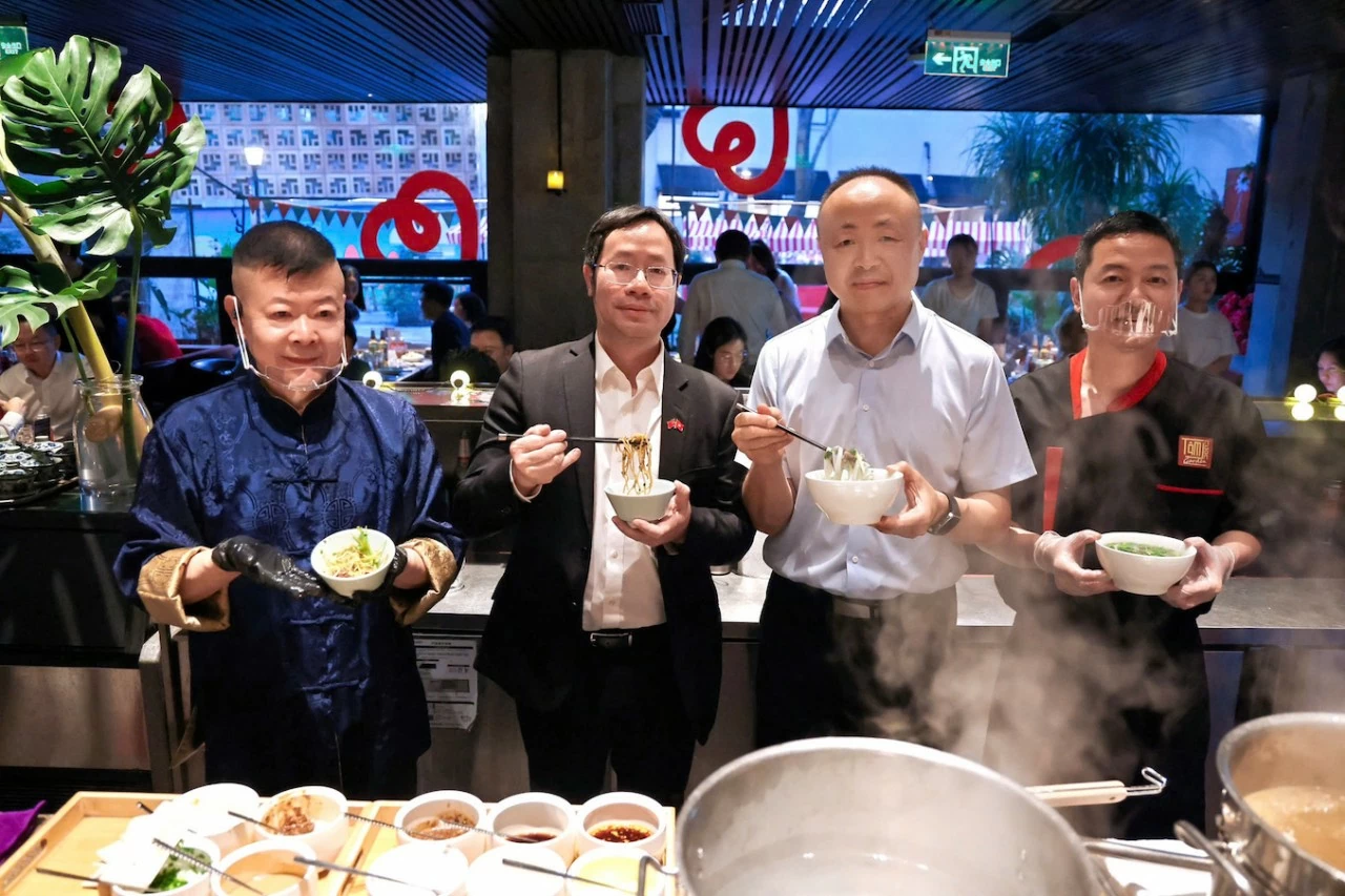 Lan tỏa hương vị nem, phở và văn hóa ẩm thực của Việt Nam tại Trùng Khánh (Trung Quốc)