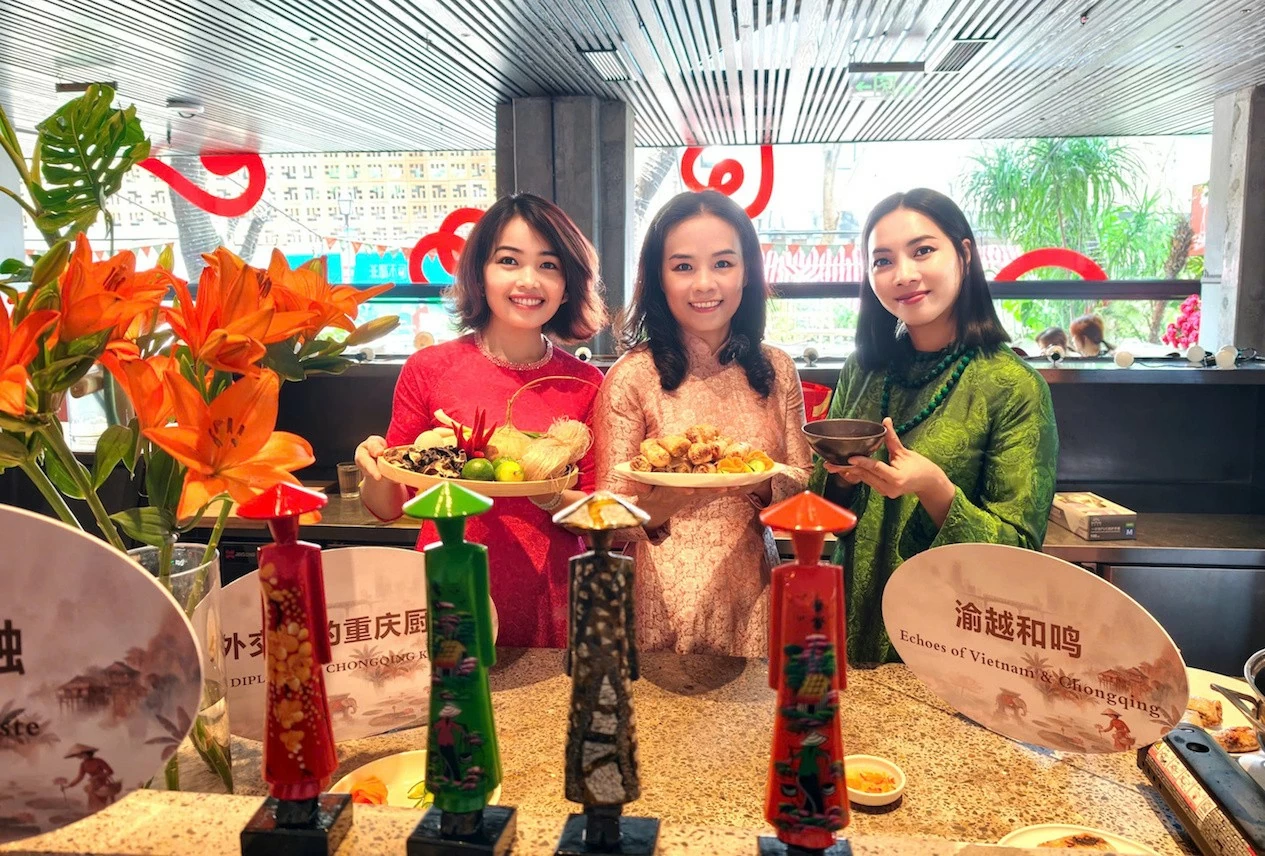 Lan tỏa hương vị nem, phở và văn hóa ẩm thực của Việt Nam tại Trùng Khánh (Trung Quốc)