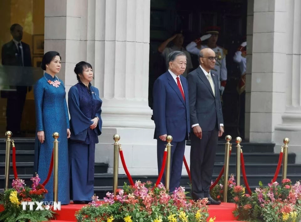 Lễ đón Tổng Bí thư, Chủ tịch nước Tô Lâm và Phu nhân thăm cấp Nhà nước tới Cộng hòa Singapore