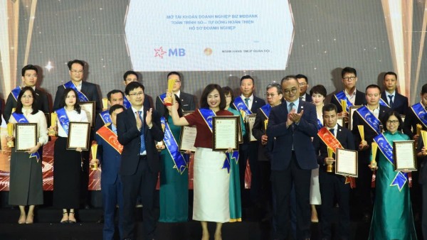 MB ghi dấu ấn với 5 giải thưởng tại Sao Khuê 2026