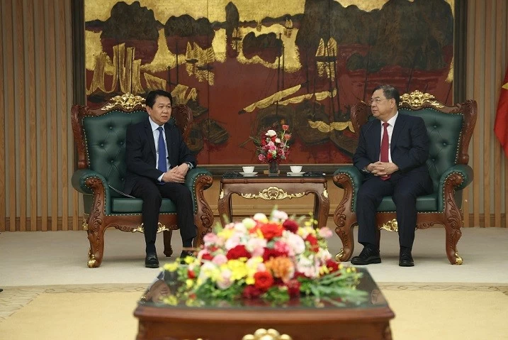 Phó Thủ tướng Thường trực Chính phủ Phạm Gia Túc tiếp Thứ trưởng Ngoại giao Lào Anouparb Vongnorkeo