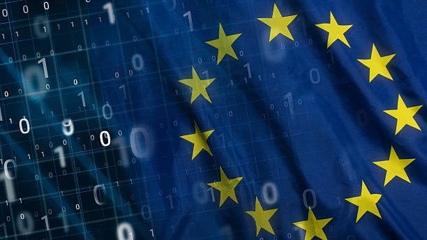 EU xem xét đánh thuế dịch vụ số và tiền mã hóa