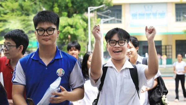 Gợi ý đáp án môn Ngữ văn thi lớp 10 Hà Nội