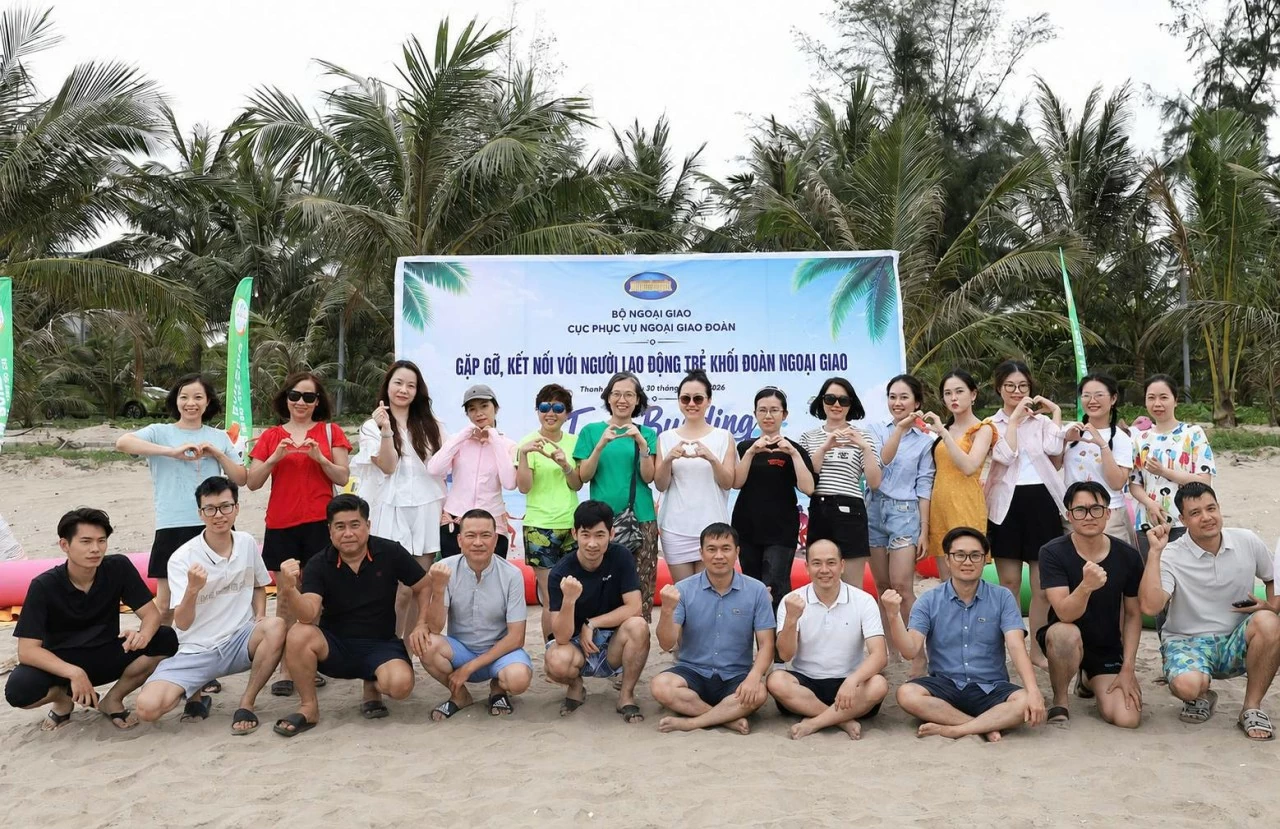 Cục Phục vụ Ngoại giao đoàn đã tổ chức chương trình gặp mặt, trao đổi dành cho người lao động trẻ đang làm việc tại các cơ quan, tổ chức nước ngoài tại Việt Nam.