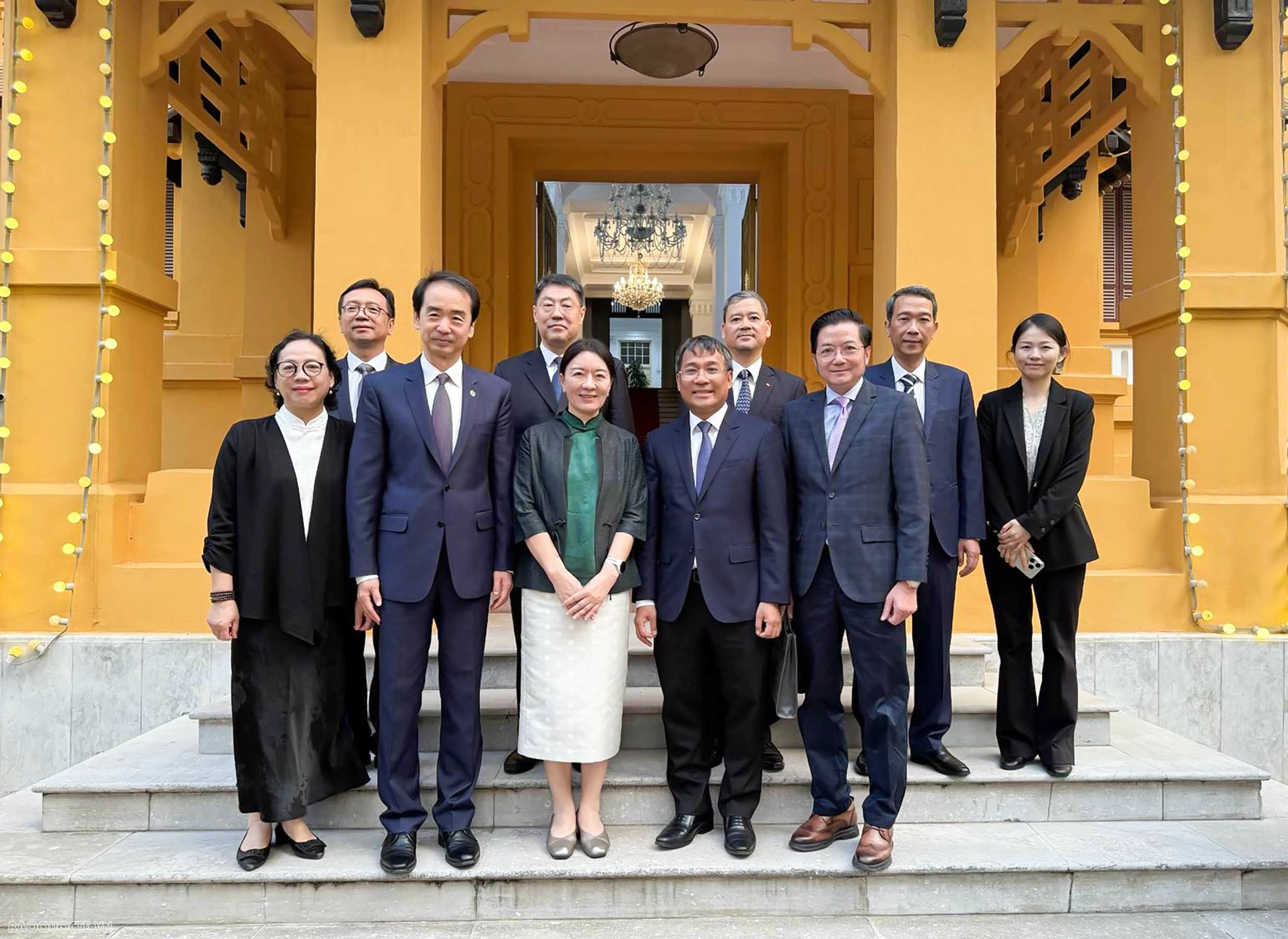 Thứ trưởng Thường trực Nguyễn Minh Vũ tiếp Phó Chủ tịch Khu tự trị Quảng Tây, Trung Quốc.