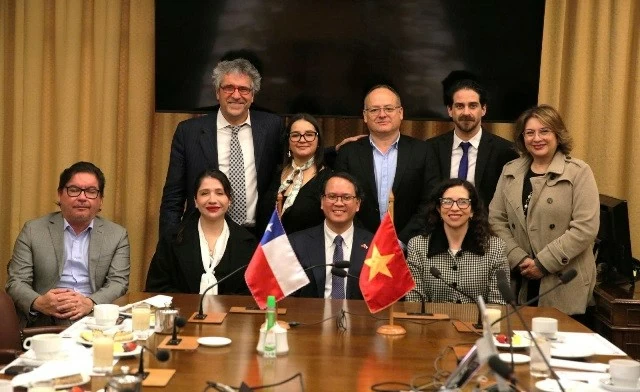 Báo Sur Andino: Việt Nam – Chile: 55 năm và một niềm tin chung về quyền tự quyết Báo Sur Andino: Việt Nam – Chile: 55 năm và một niềm tin chung về quyền tự quyết