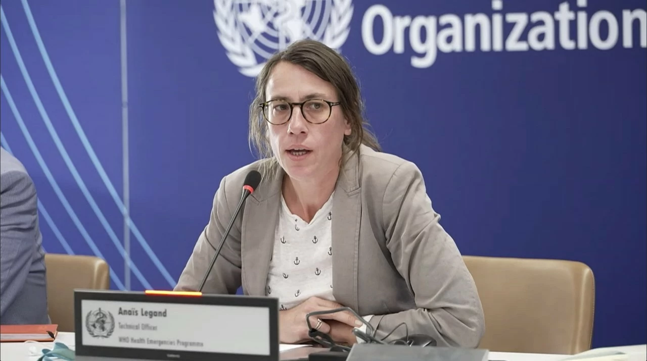 Bà Anaïs Legand, thành viên nhóm ứng phó các tác nhân gây bệnh nguy cơ cao của Tổ chức Y tế thế giới (WHO), cung cấp thông tin về tình hình đợt bùng phát Ebola mới tại Cộng hòa Dân chủ Congo. (Nguồn: Health Policy Watch)