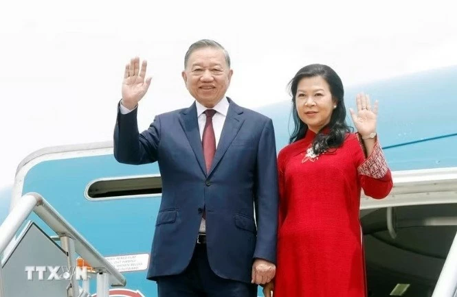 Tổng Bí thư, Chủ tịch nước Tô Lâm và Phu nhân đến thủ đô Manila, bắt đầu thăm cấp Nhà nước Philippines