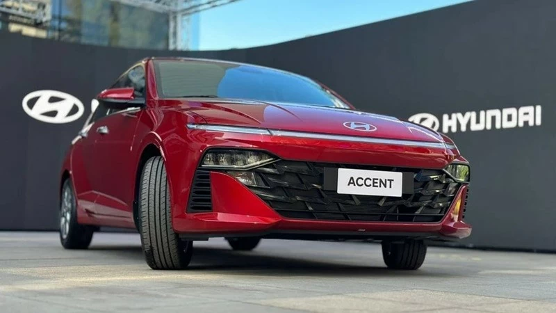 Loạt xe sedan hạng B giảm giá, Hyundai Accent ưu đãi tới 80 triệu đồng
