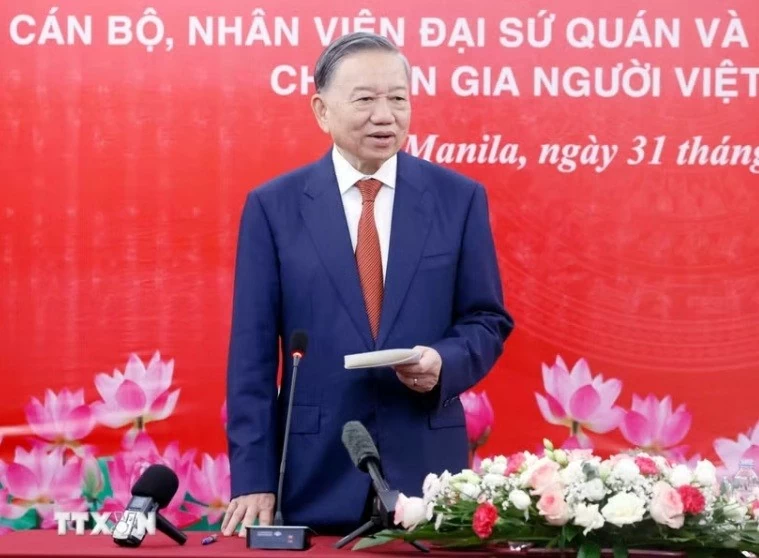 Tổng Bí thư, Chủ tịch nước Tô gặp gỡ đại diện cộng đồng người Việt tại Philippines Tổng Bí thư, Chủ tịch nước Tô Lâm biểu dương những nỗ lực của cộng đồng người Việt tại Philippines