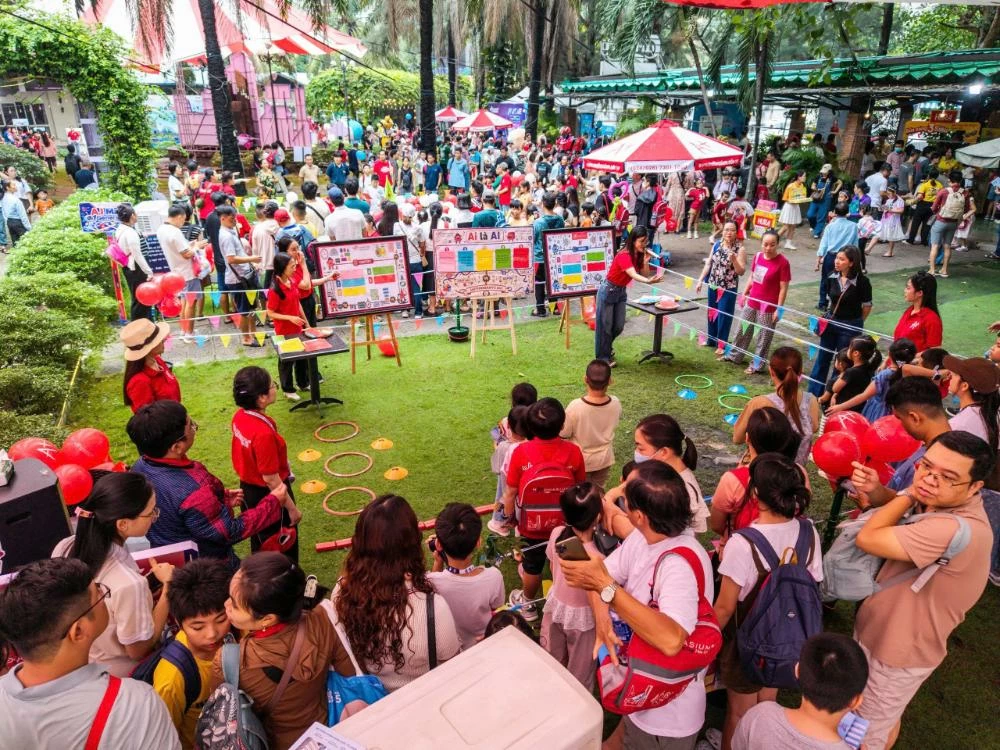 Hàng nghìn học sinh bước vào thành phố Toán học AI tại Mathnasium’s Day 2026 Hàng nghìn học sinh bước vào thành phố Toán học AI tại Mathnasium’s Day 2026