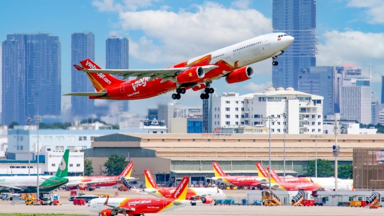 Chào châu Âu, Vietjet tung 12 triệu vé ưu đãi toàn mạng bay