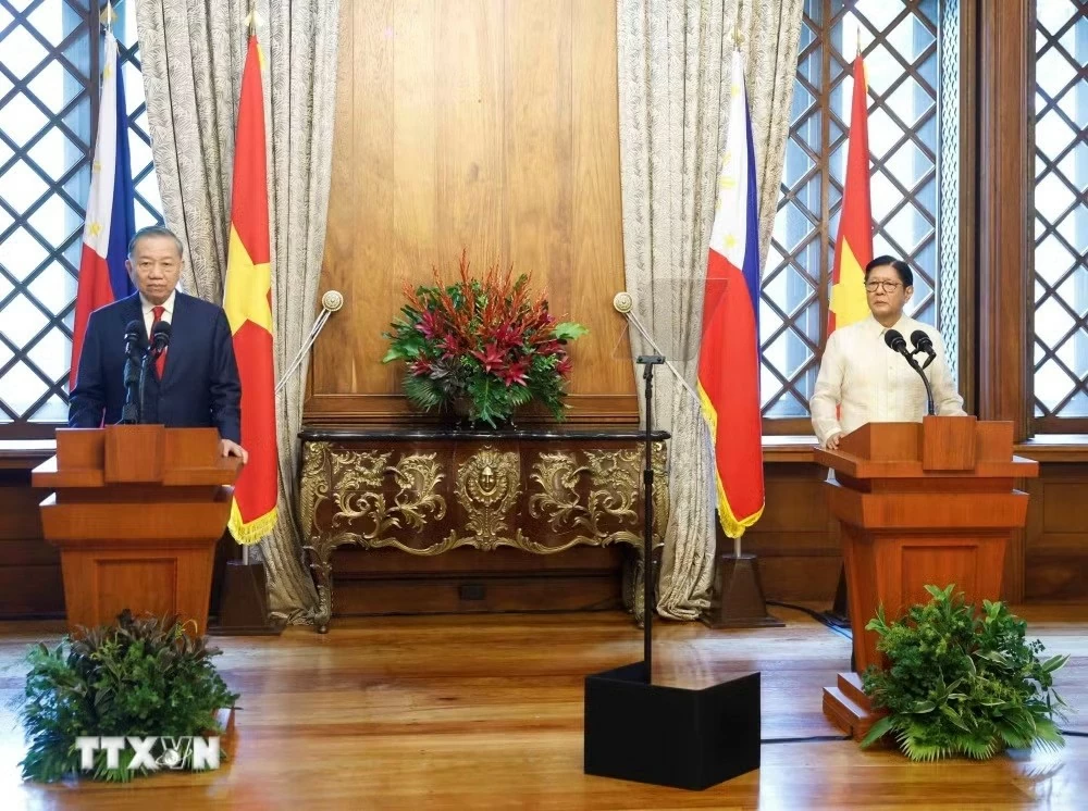 Tuyên bố chung về quan hệ Đối tác Chiến lược Tăng cường giữa Cộng hòa Philippines và Cộng hòa xã hội chủ nghĩa Việt Nam