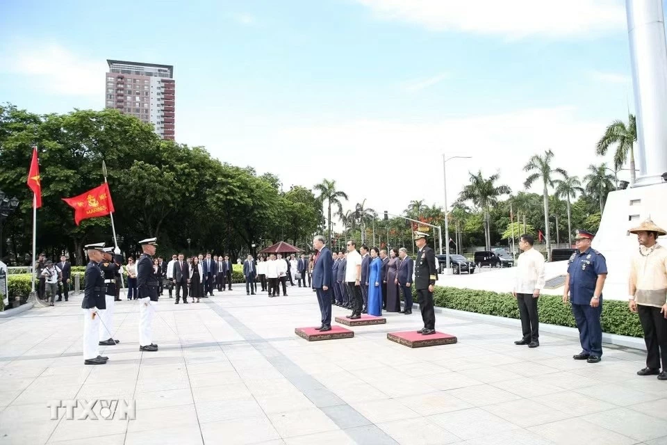 Tuyên bố chung về quan hệ Đối tác Chiến lược Tăng cường giữa Cộng hòa Philippines và Cộng hòa xã hội chủ nghĩa Việt Nam Tuyên bố chung về quan hệ Đối tác Chiến lược Tăng cường giữa Cộng hòa Philippines và Cộng hòa xã hội chủ nghĩa Việt Nam