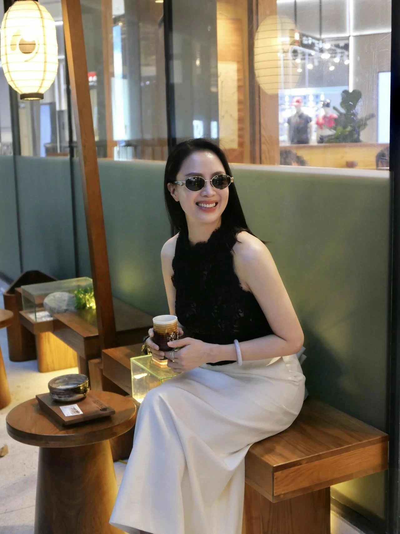 Nhan sắc diễn viên Hồng Diễm Nhan sắc diễn viên Hồng Diễm