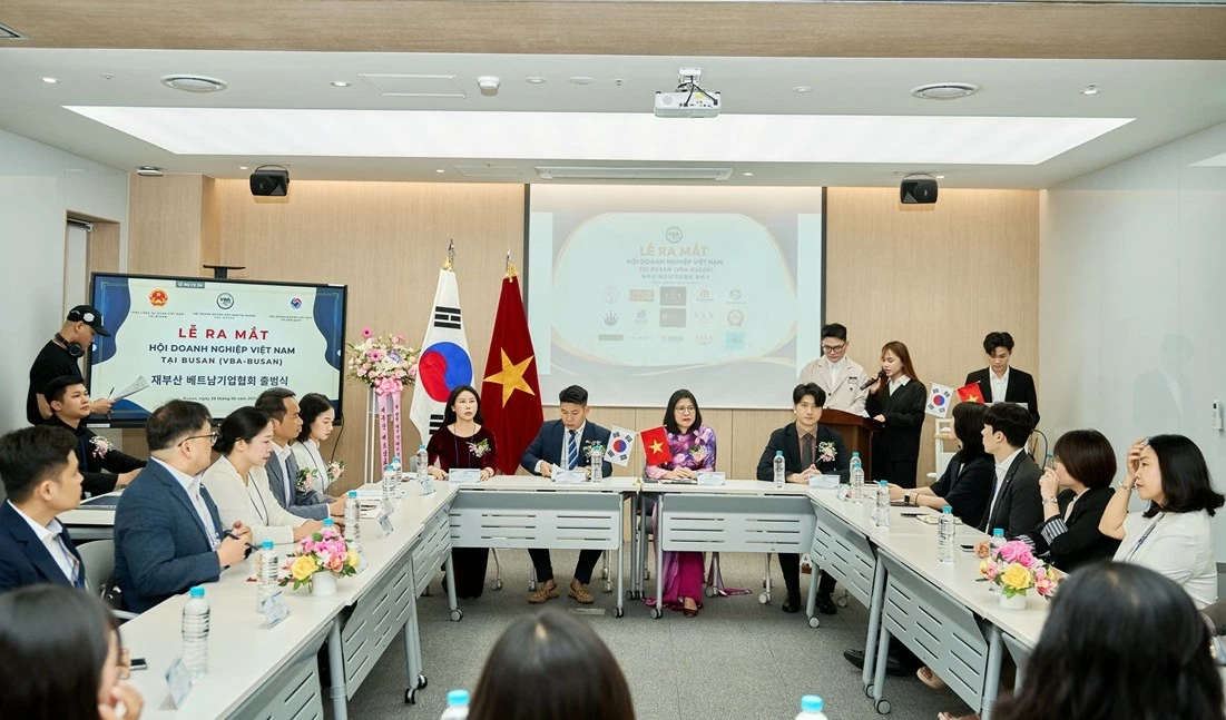 Lễ ra mắt Hội Doanh nghiệp Việt Nam tại Busan (Hàn Quốc)