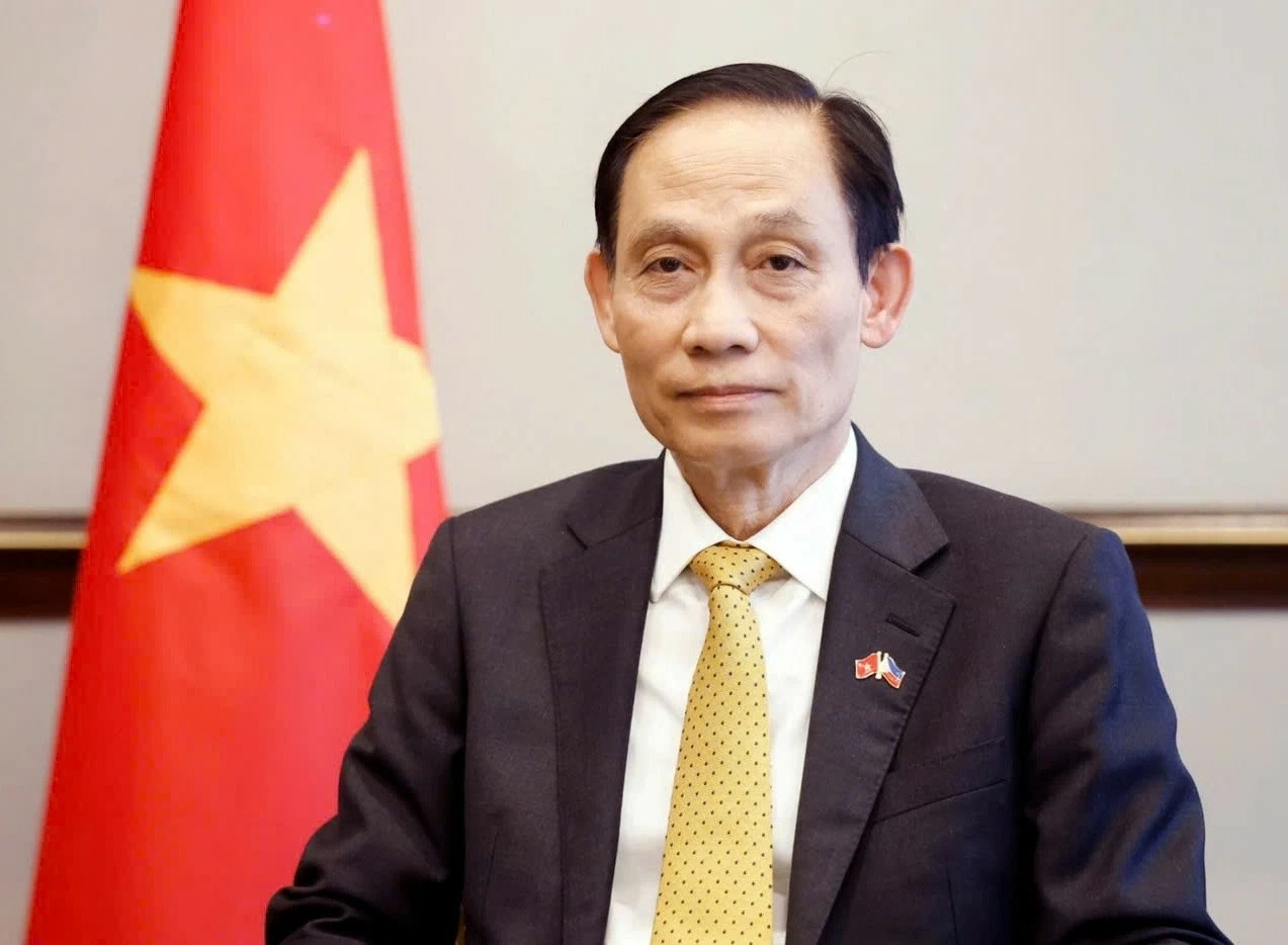 Bộ trưởng Ngoại giao Lê Hoài Trung