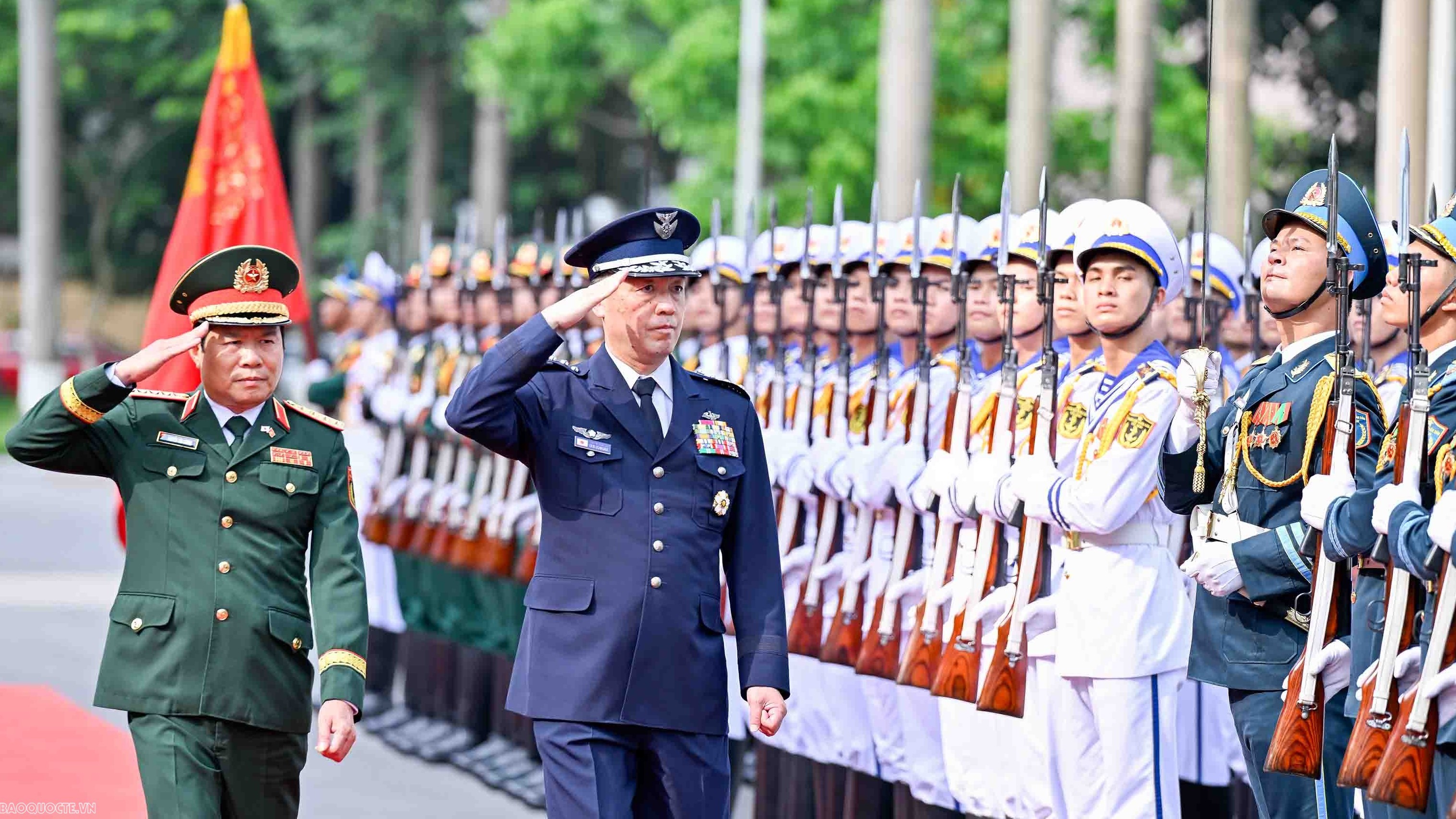 Việt Nam sẵn sàng tiếp nhận học viên quốc phòng Nhật Bản sang học tiếng Việt