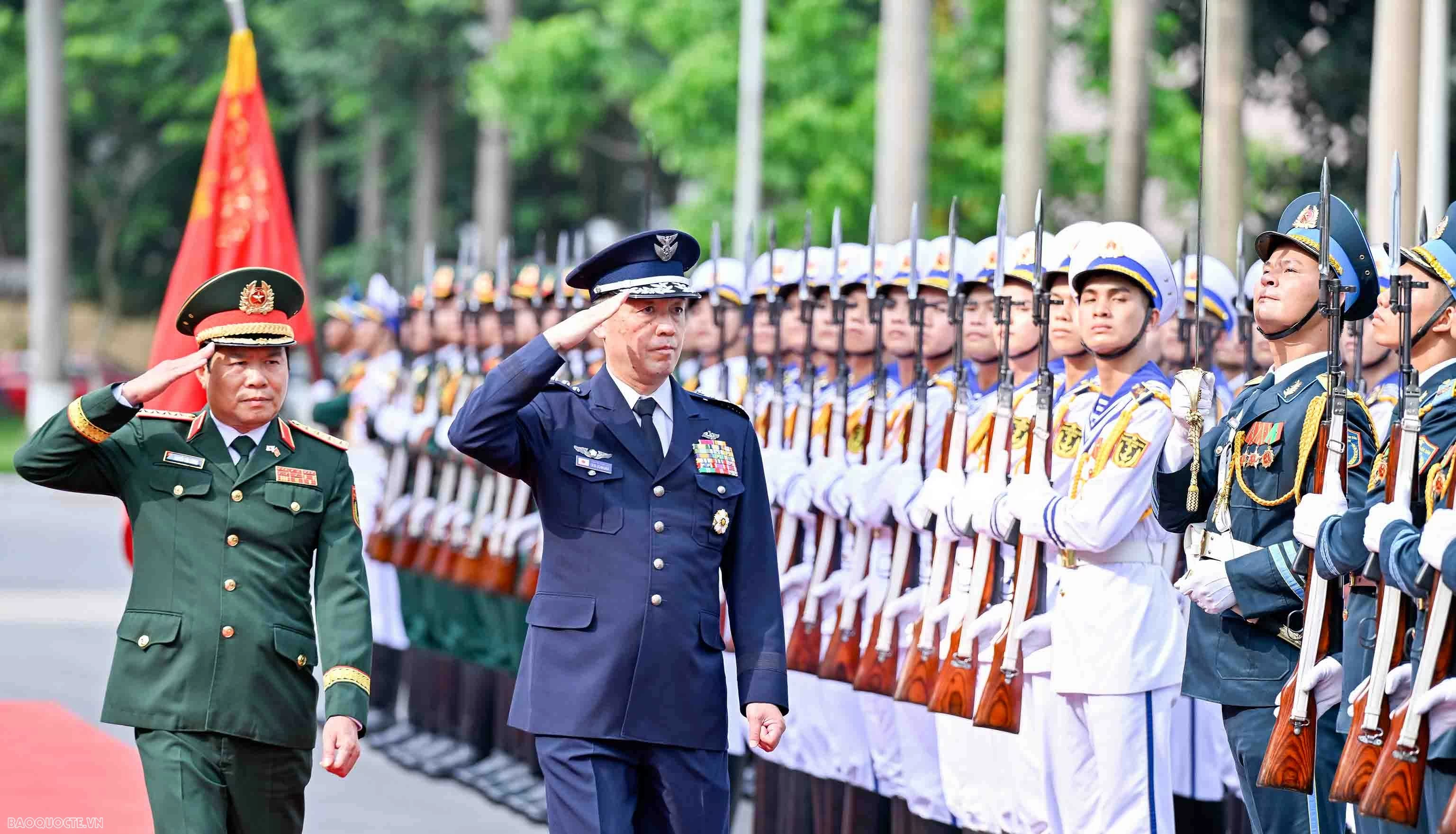 Việt Nam sẵn sàng tiếp nhận học viên quốc phòng Nhật Bản sang học tiếng Việt
