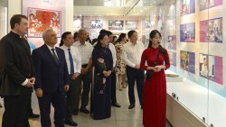 Triển lãm tôn vinh 136 tấm gương điển hình học tập và làm theo tư tưởng, đạo đức, phong cách Hồ Chí Minh