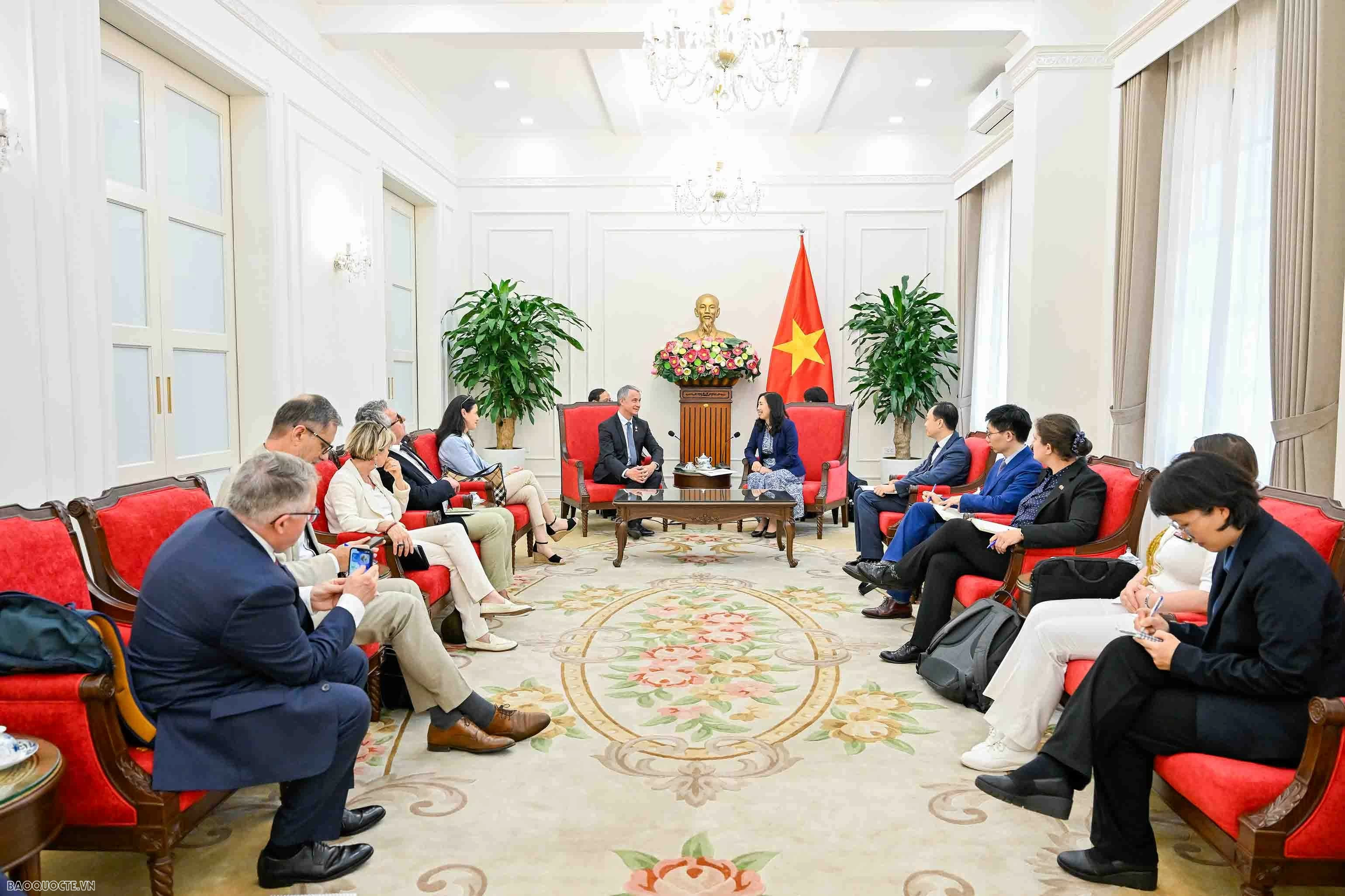 Thứ trưởng Ngoại giao Lê Thị Thu hằng