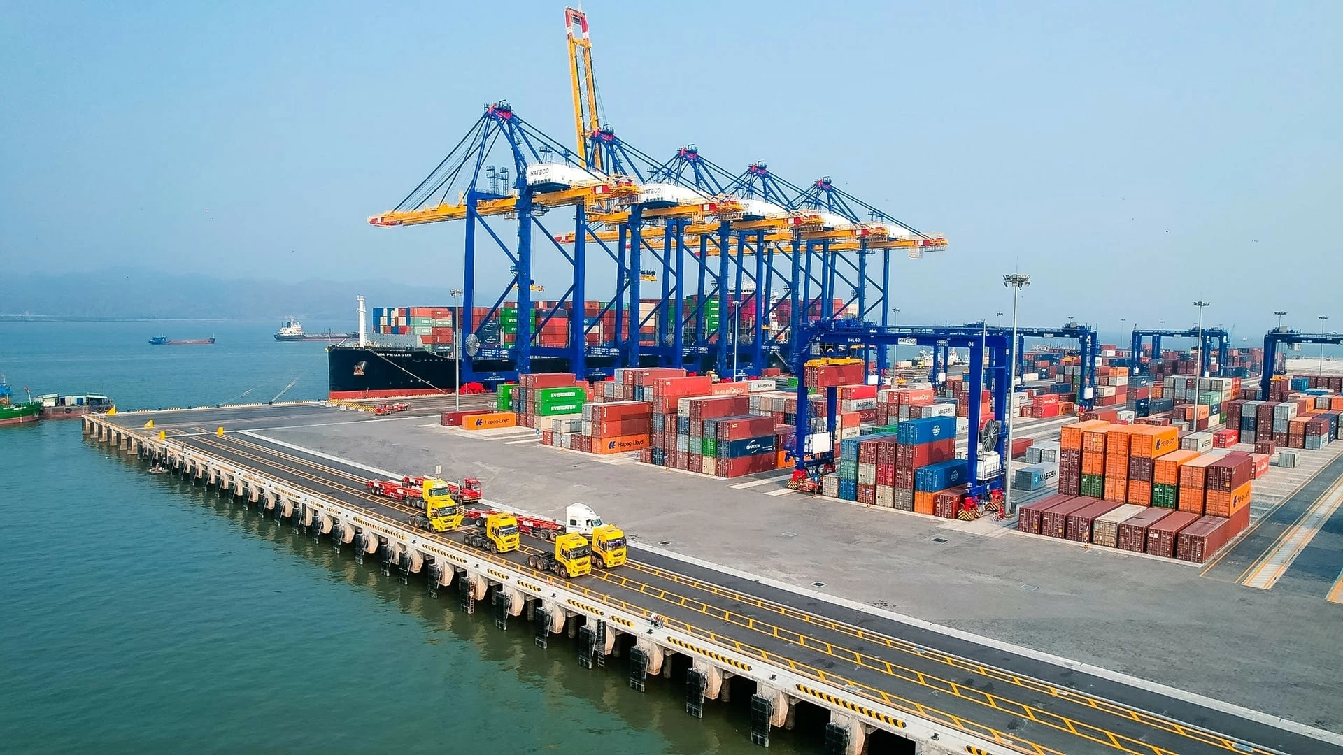 Xuất nhập khẩu tăng mạnh trong 5 tháng đầu năm
