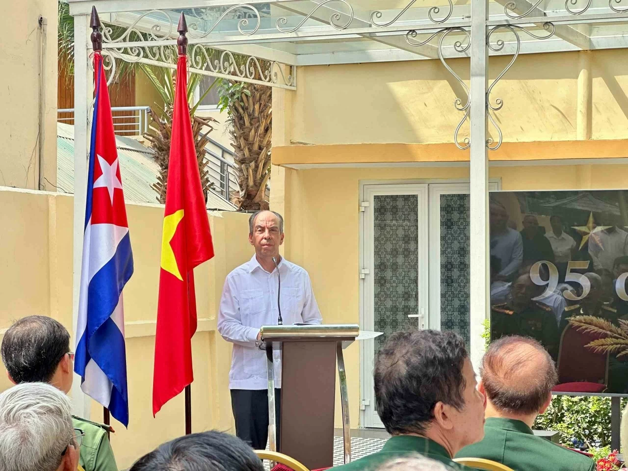 Đại sứ nước Cộng hòa Cuba tại Việt Nam Rogelio Polanco Fuentes phát biểu tại buổi lễ. (Ảnh: Yến Vi)