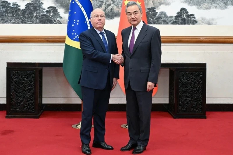 Ngoại trưởng Brazil Mauro Vieira thăm Trung Quốc. (Nguồn: SCMP)
