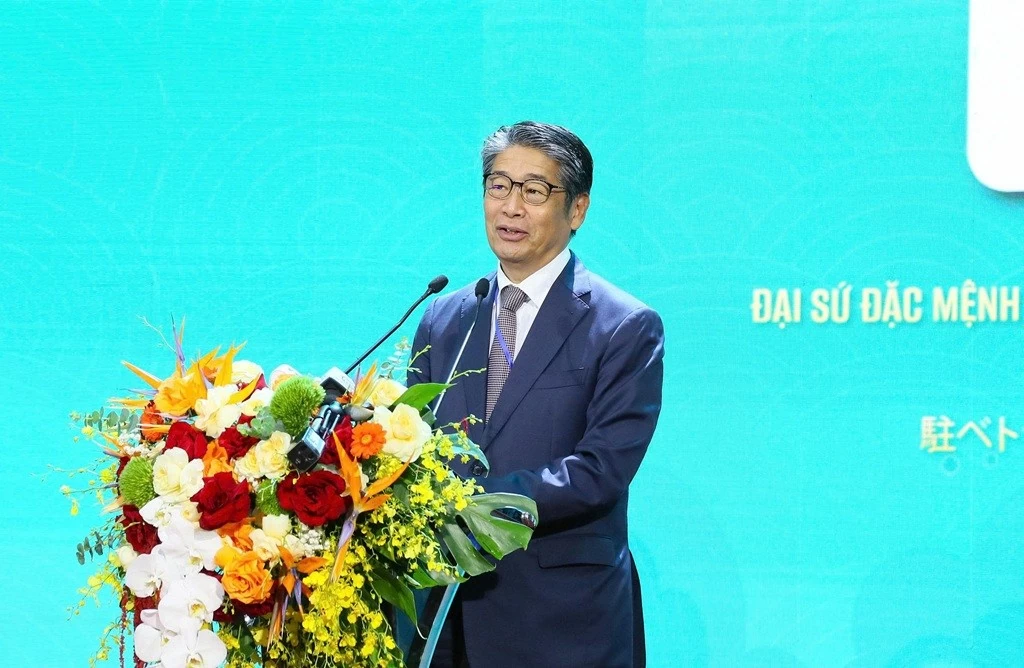 Đại sứ Đặc mệnh toàn quyền Nhật Bản tại Việt Nam Ito Naoki phát biểu tại Chương trình.