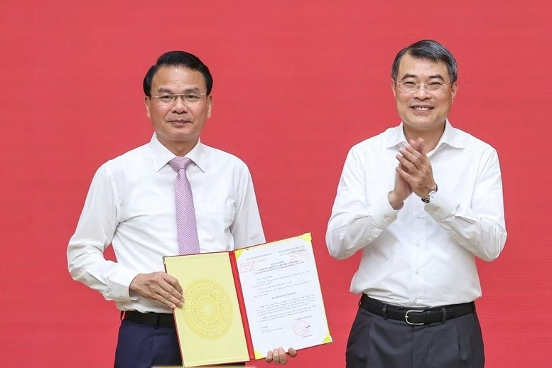 Đồng chí Lê Minh Hưng chủ trì hội nghị Ban Chấp hành Đảng bộ Chính phủ Đồng chí Lê Minh Hưng chủ trì hội nghị Ban Chấp hành Đảng bộ Chính phủ